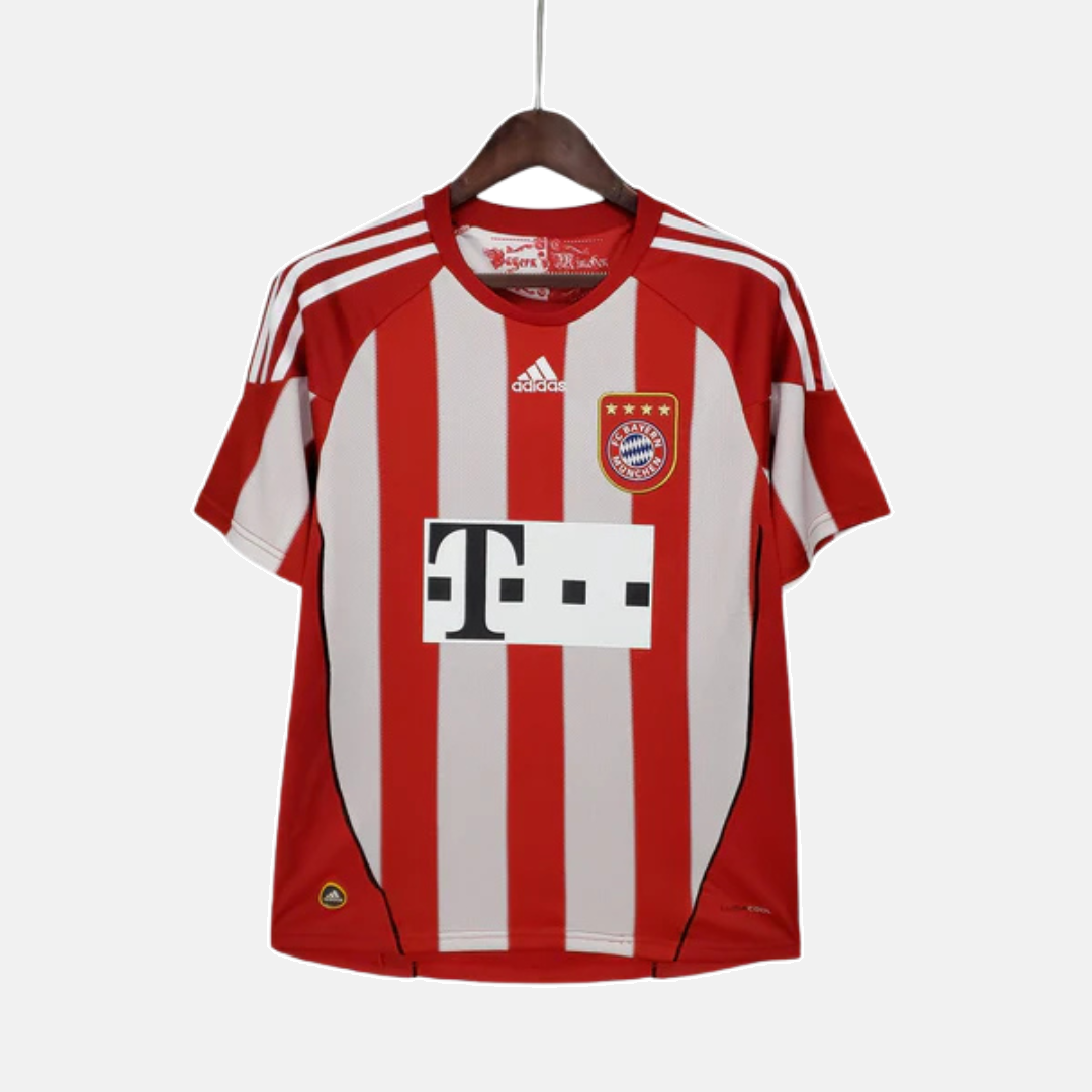 Camisa Retrô Bayern de Munique 2010/11 Home